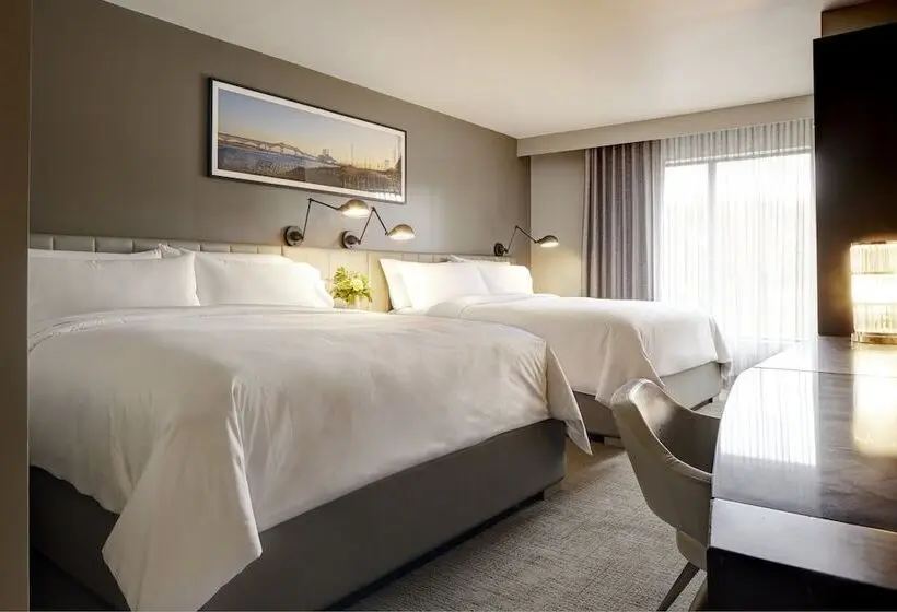キングサイズベッドのスタンダードルーム, Archer Hotel Florham Park