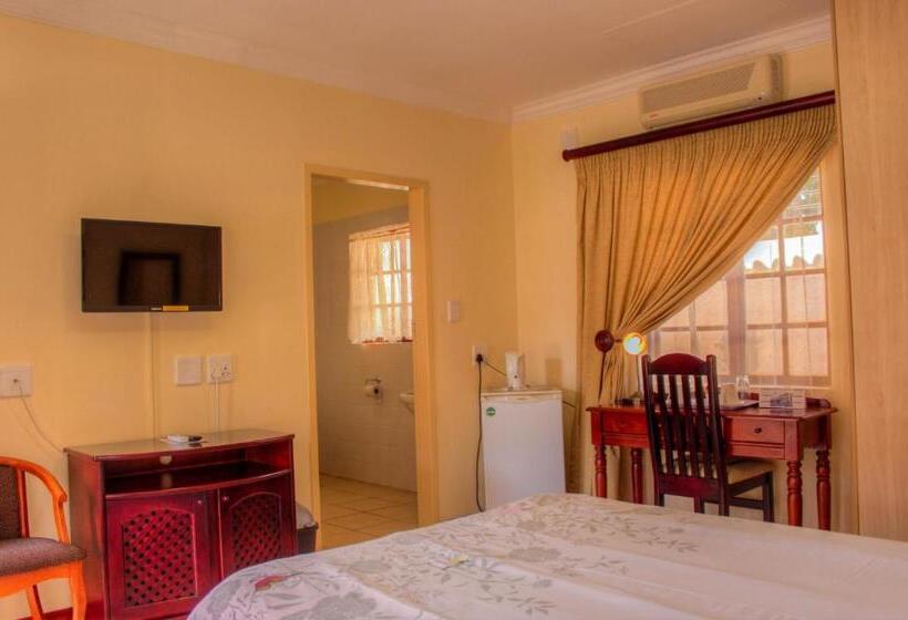 חדר סטנדרט לארבעה, Marlot Guest House