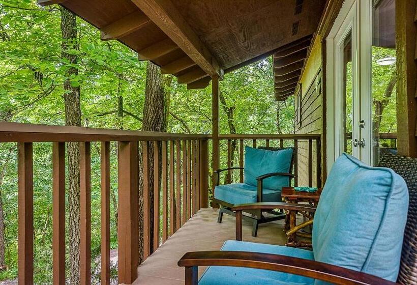 Хижина, The Woods Cabins