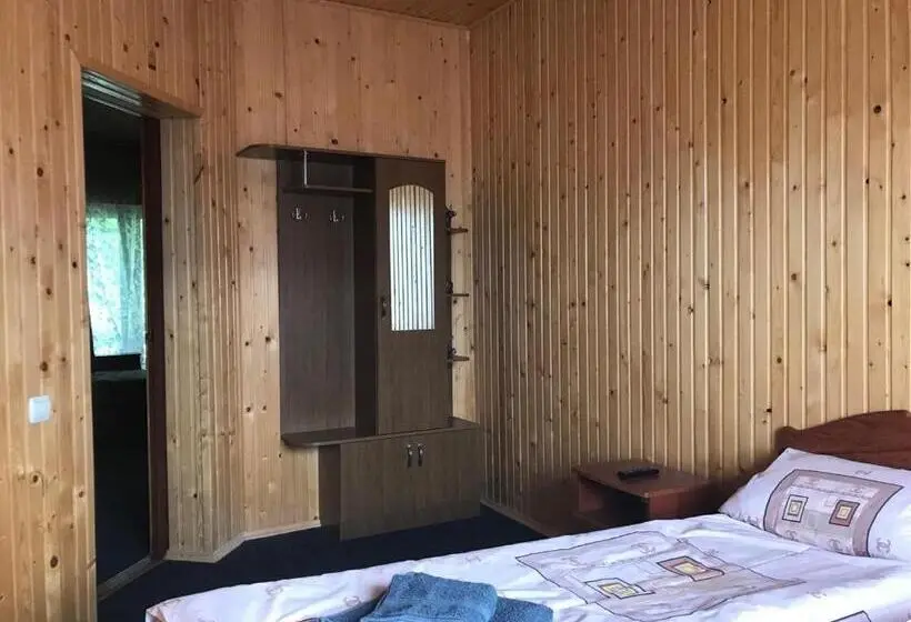 Talo 1 Makuuhuone, садиба та чан Na Pagorbi