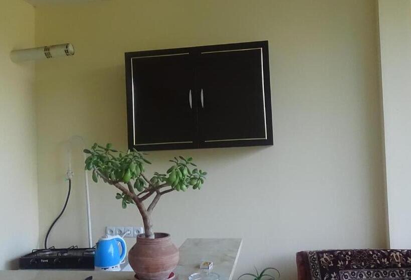 اتاق استاندارد چهار تخته, Guest House Ebralidze