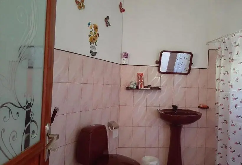 اتاق لوکس, Lalanga Homestay