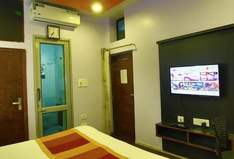 Номер Стандарт с Террасой, Shaleen Elegance Homestay Nakki Lake 400 Meters