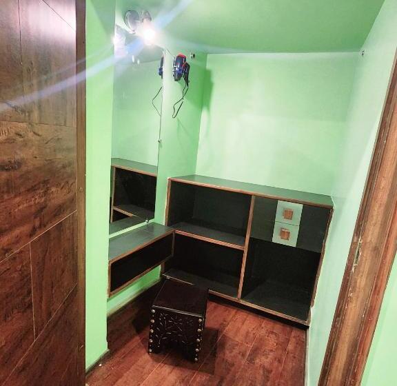 غرفة قياسية مزوَّدة بتراس, Shaleen Elegance Homestay Nakki Lake 400 Meters