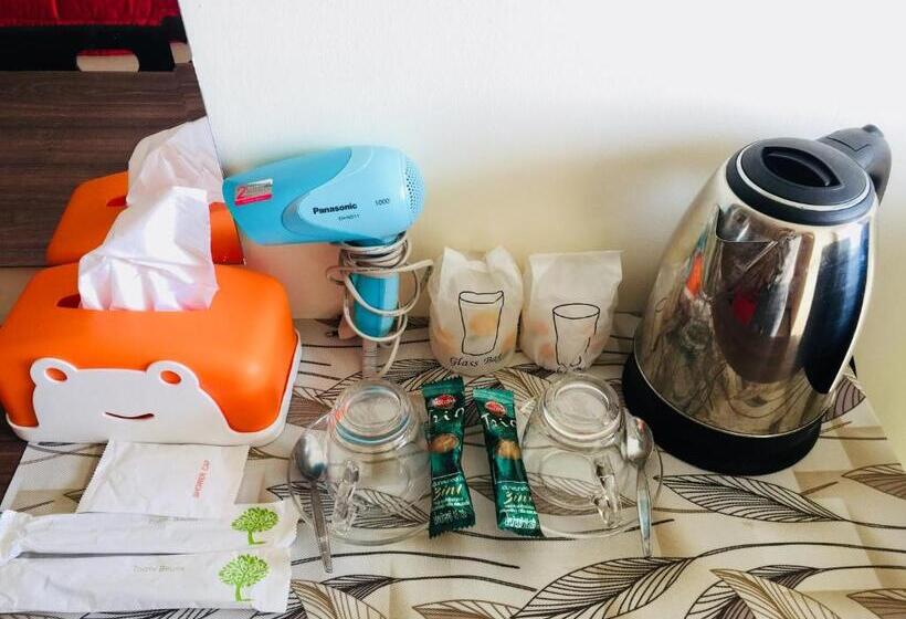 带大床的豪华间, Thani Residence