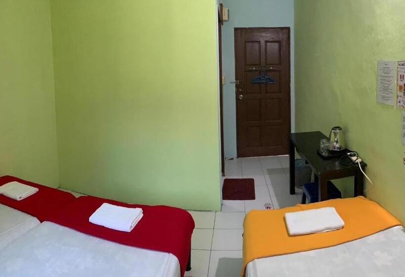 Standard Kolmen Hengen Huone, Rtms Guesthouse Semporna