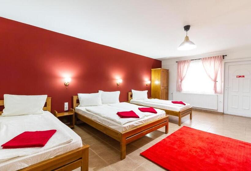 Deluxe Familjerum, Airport Károly Centrál