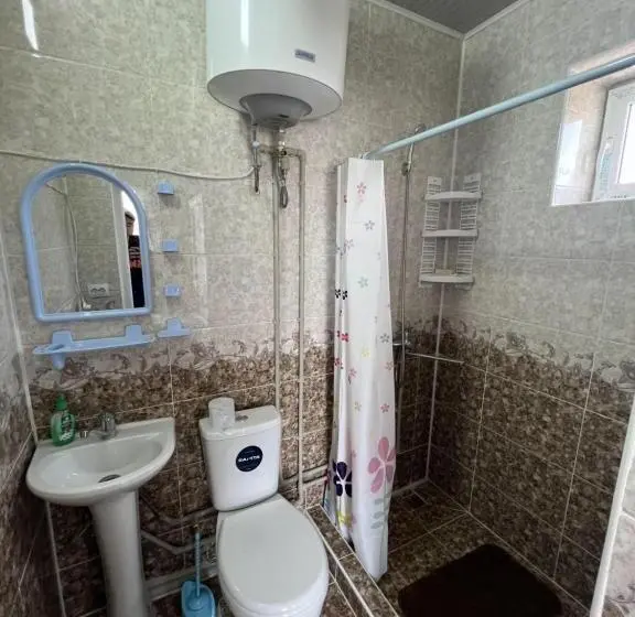 اتاق راحتی سه تخته, Guest House Baytur