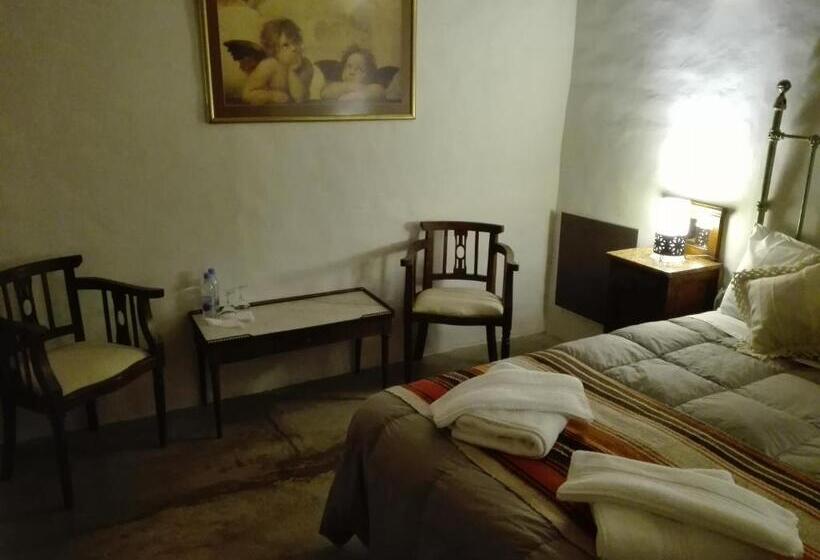 سوییت, Sendero De Las Cabras