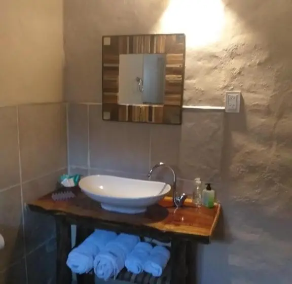 スタンダード４人部屋, Sendero De Las Cabras