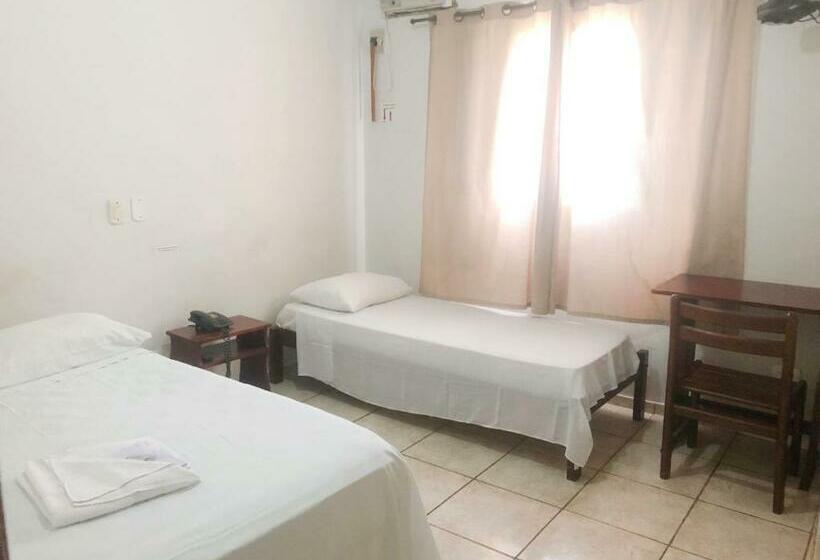 4인용 스탠다드 룸, Jacarezinho Palace