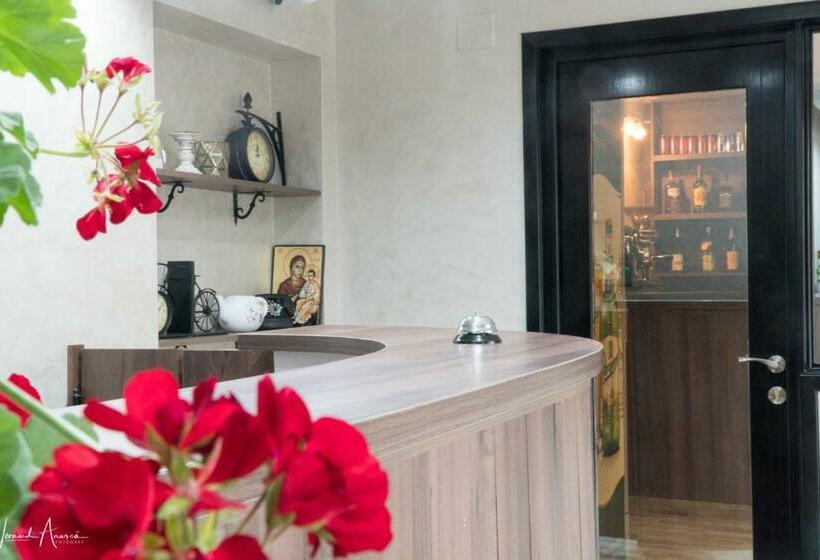 Номер Стандарт, La Conac