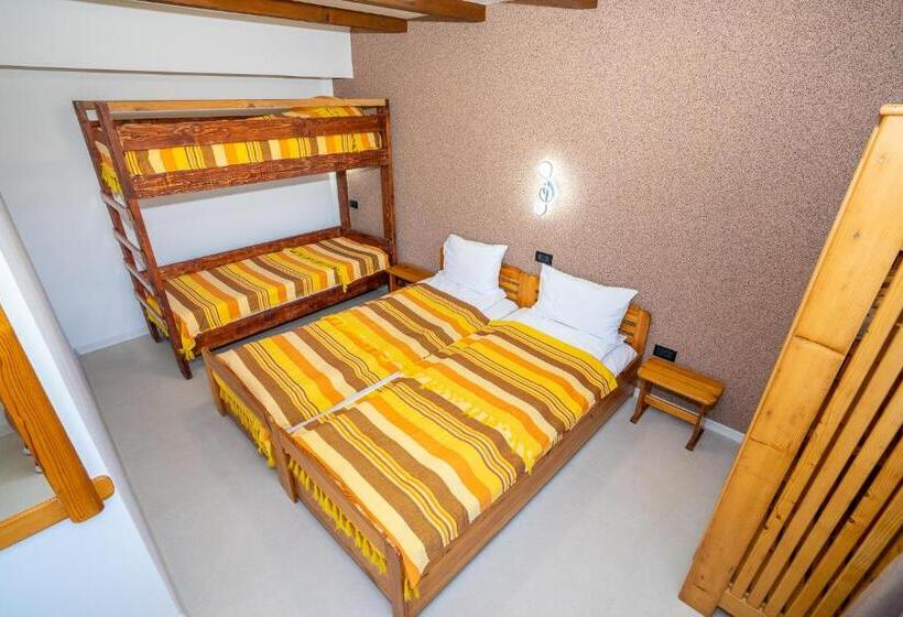 חדר סטנדרט לארבעה, Casa Nikita