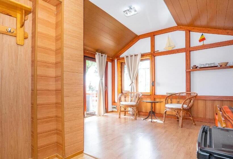 סוויטה, Casa Nikita