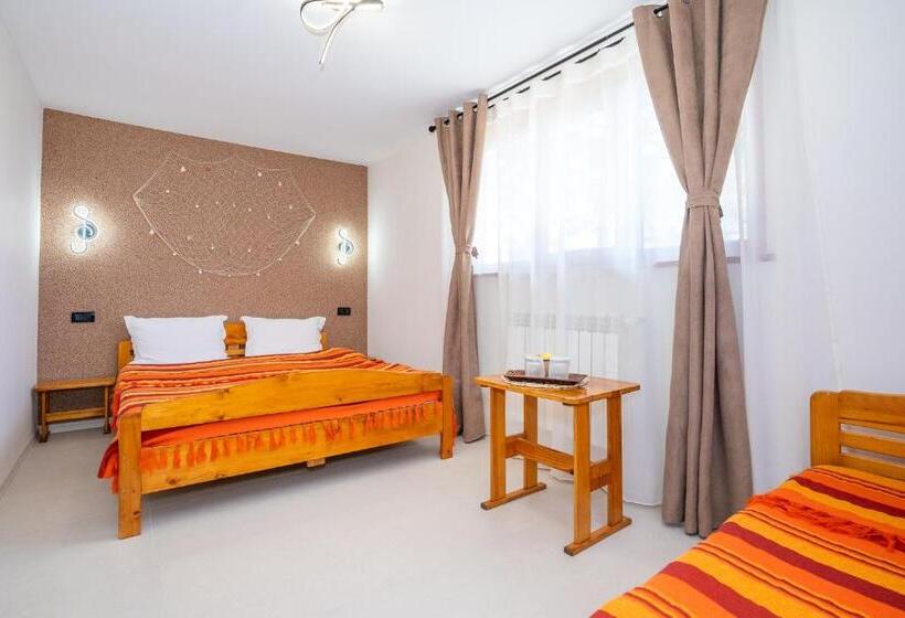 חדר דלוקס לשלושה, Casa Nikita