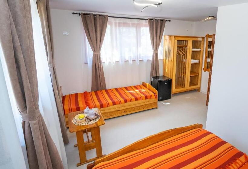 חדר דלוקס לשלושה, Casa Nikita