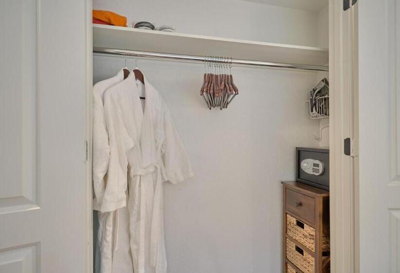 סוויטה, Houston Towers, Downtown Med Ctr, Nrg, Adults Only