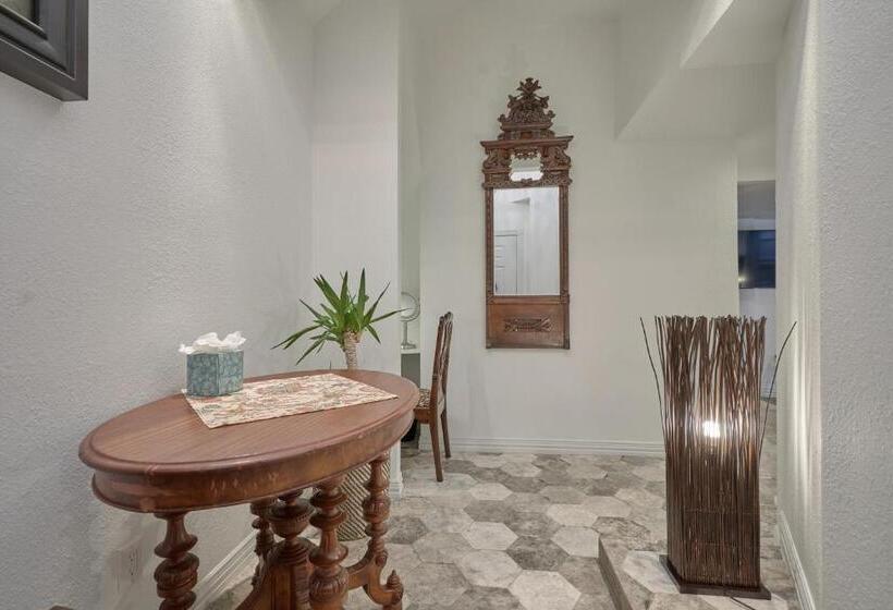 סוויטה, Houston Towers, Downtown Med Ctr, Nrg, Adults Only