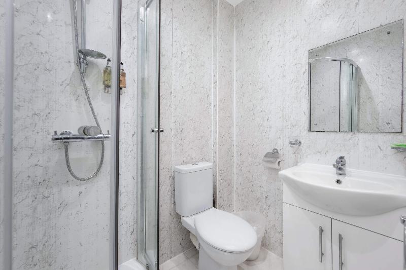 Habitació Quàdruple Deluxe, 薇風情汽車旅館 鳳山館