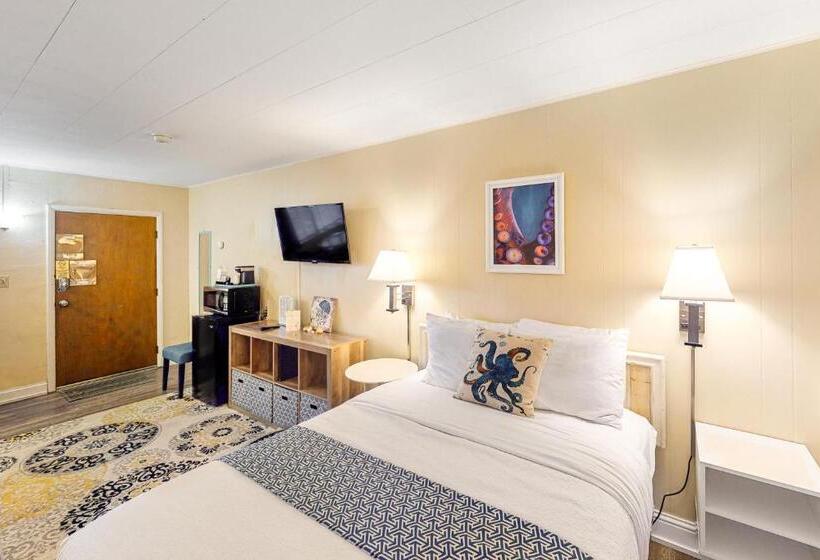 إستديو عائلى, Lamplighter Inn