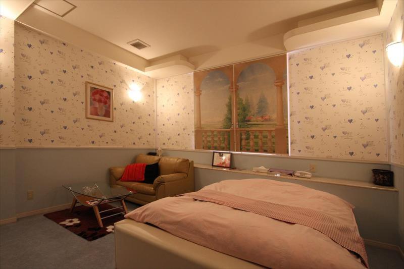 디럭스 룸, Tongariboshi