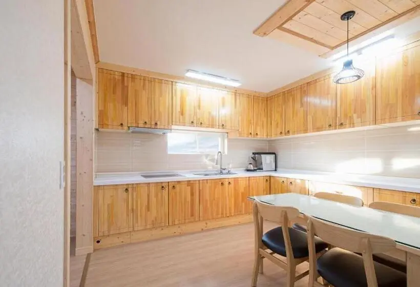 Standard-huone Vuoristonäkymä, Tree House Guesthouse