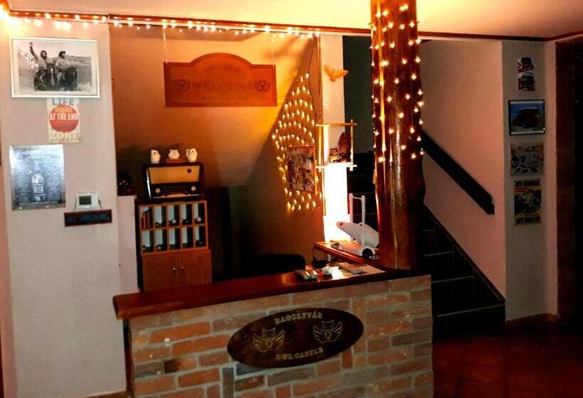 Standard Trippelrum med Balkong, Owlcastle Bagolyvár