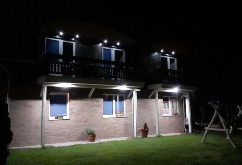 Standard Trippelrum med Balkong, Owlcastle Bagolyvár