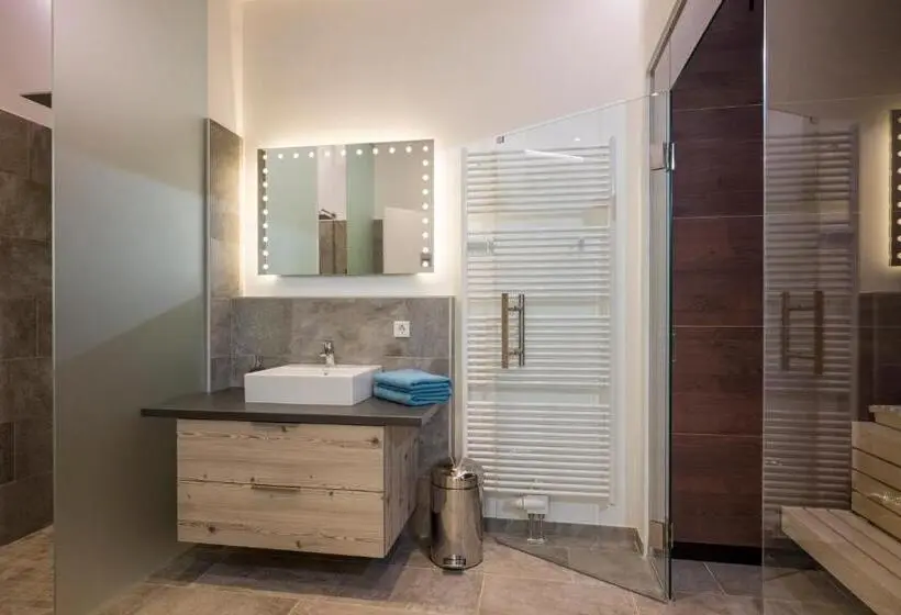 Appartamento 1 Camera da Letto con Vista, Aparthotel Backstage