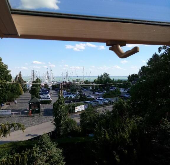 חדר סטנדרט, Sorompó Vendégház