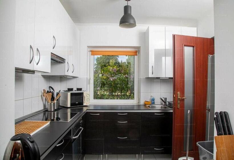 דירת חדר בקומת קרקע, Sorompó Vendégház