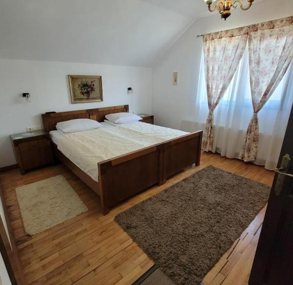 اتاق استاندارد, Pensiunea Iris