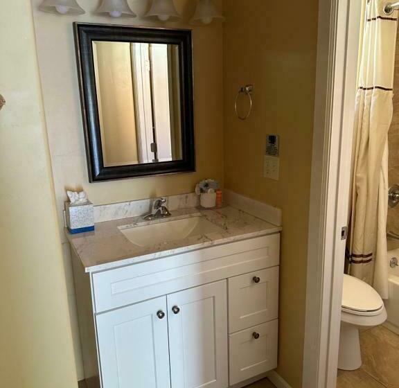 חדר דלוקס עם מיטת קינג, Abram Inn & Suites