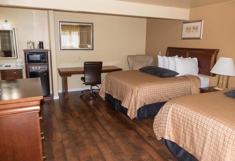 标准三人间, Abram Inn & Suites