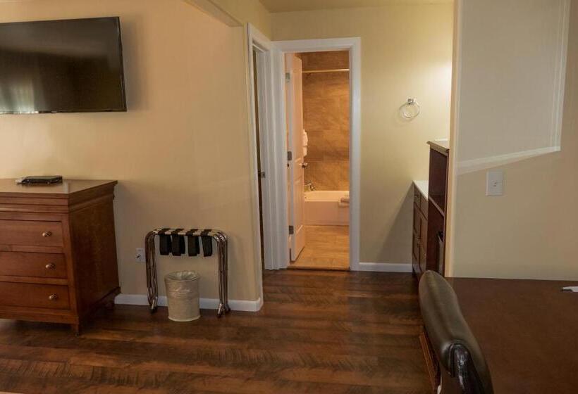 Üç Kişilik Standart Oda, Abram Inn & Suites