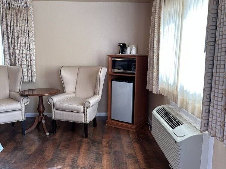 Standart Oda, Abram Inn & Suites