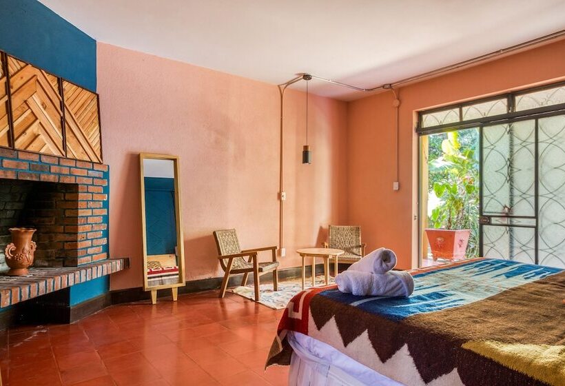 Номер Стандарт, Socialtel Atitlan Formerly Selina Atitlan