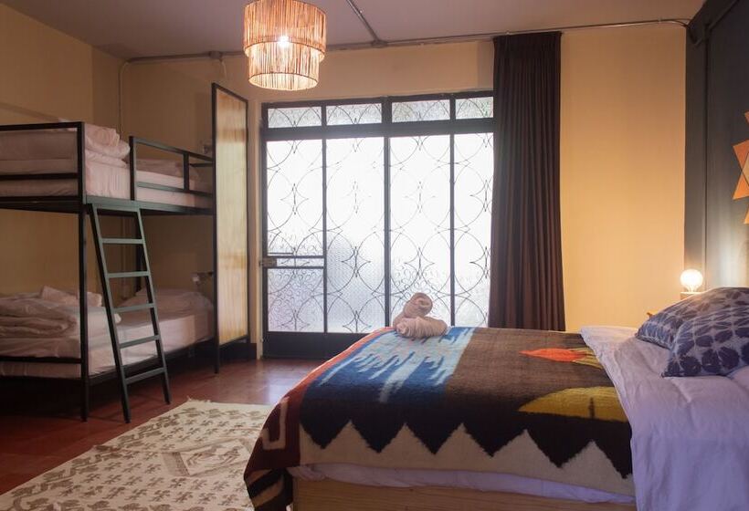 Номер Стандарт, Socialtel Atitlan Formerly Selina Atitlan