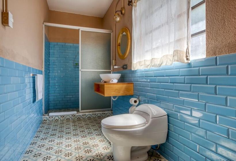 Люкс, Socialtel Atitlan Formerly Selina Atitlan