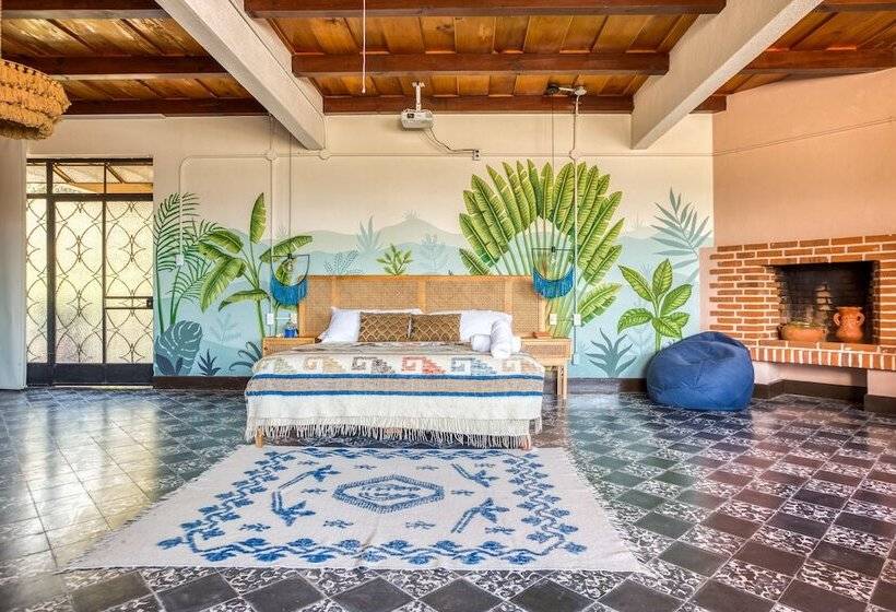 Люкс, Socialtel Atitlan Formerly Selina Atitlan