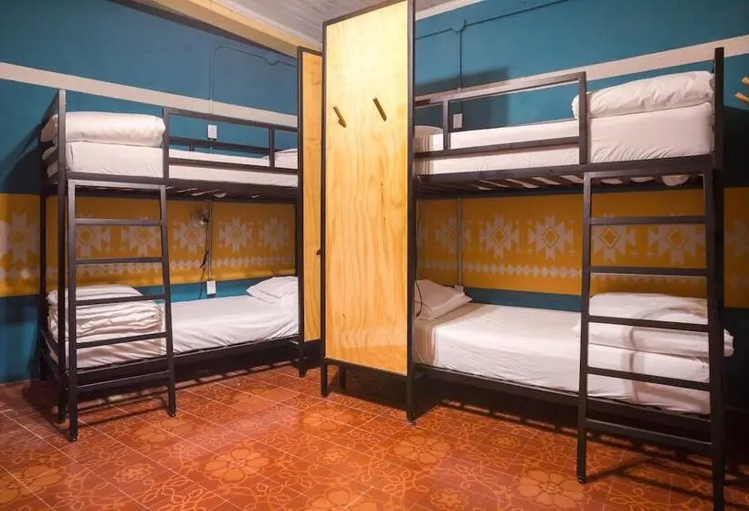 تختخواب در اتاق مشترک, Socialtel Atitlan   Formerly Selina Atitlan