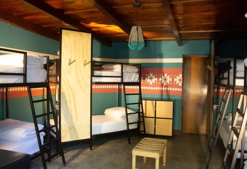 تختخواب در اتاق مشترک, Socialtel Atitlan   Formerly Selina Atitlan
