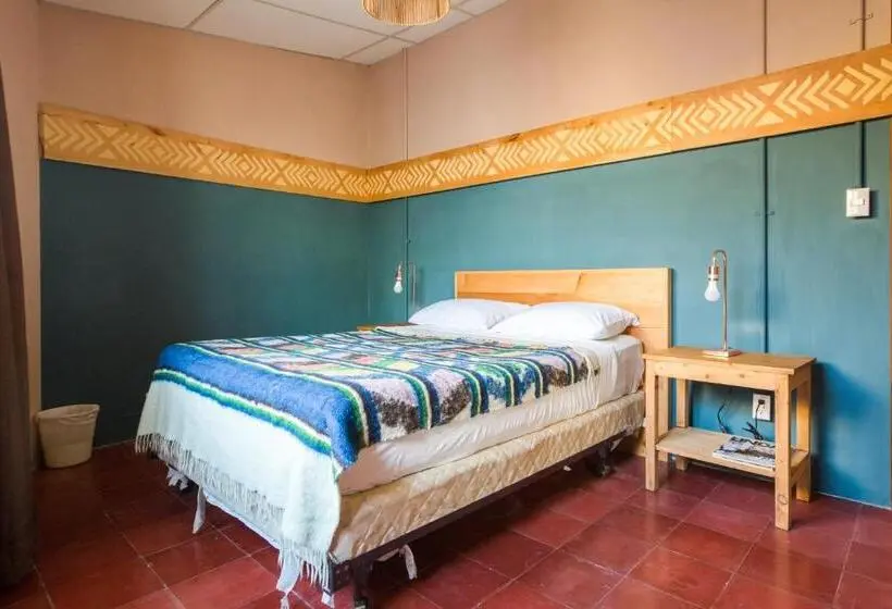 اتاق پایه با سرویس بهداشتی مشترک, Socialtel Atitlan   Formerly Selina Atitlan