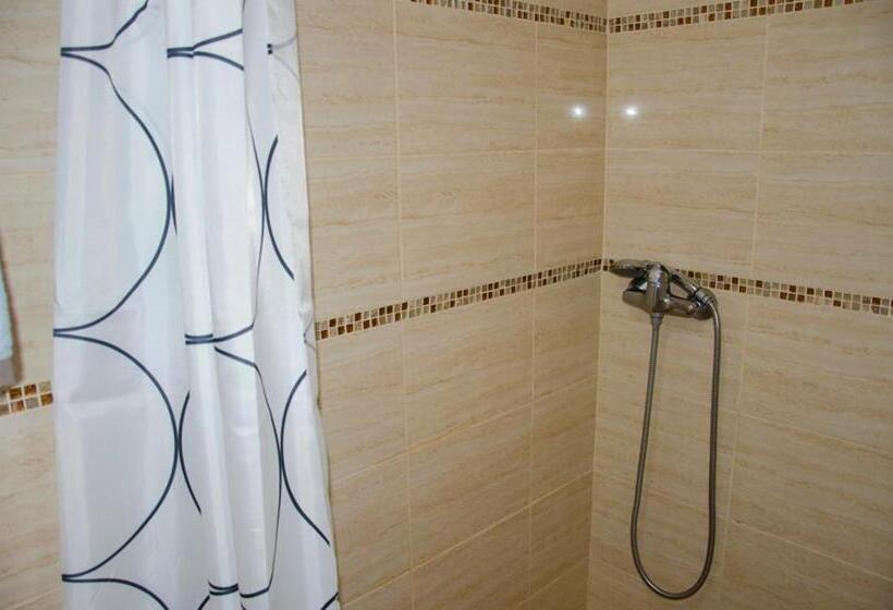 خانه 2 خوابه, Liubava