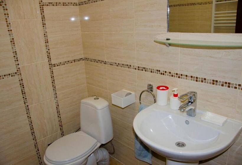 خانه 2 خوابه, Liubava