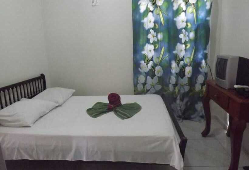 标准间, Pousada Marinah