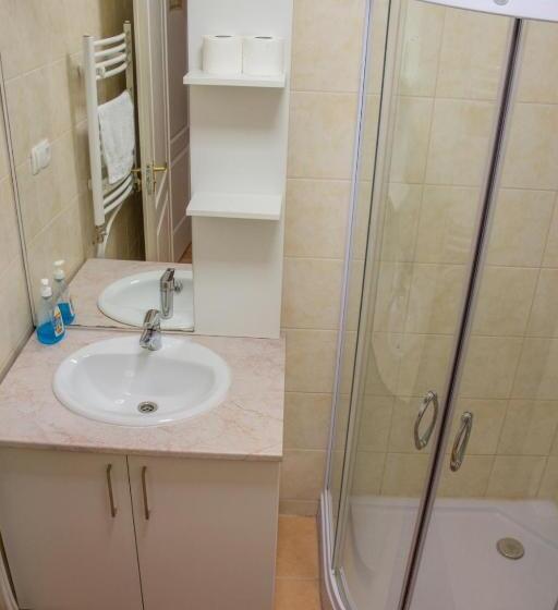 スタンダードルーム, Sasfészek   Falusi Szálláshely