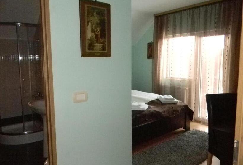 اتاق استاندارد, Family Pension