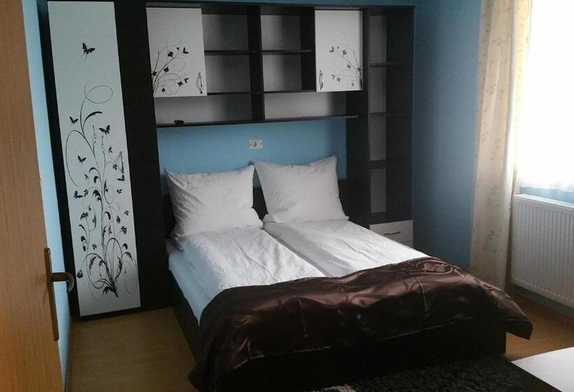 اتاق استاندارد, Family Pension