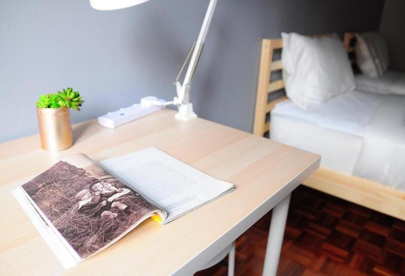 带共用浴室的标准房间, Grayhaus Guest House